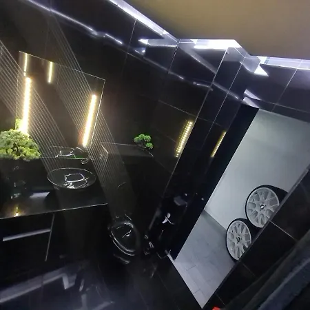 Apartament Ttt דירה