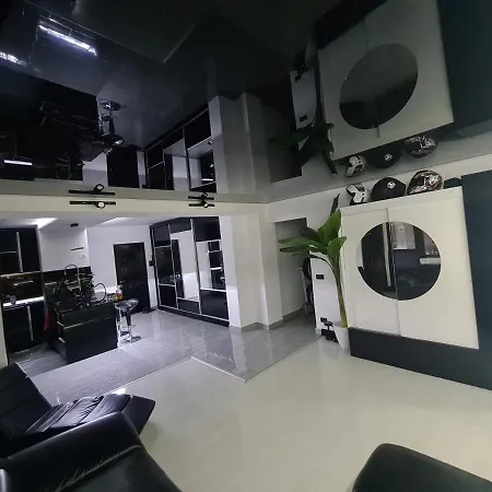 Apartament Ttt דירה